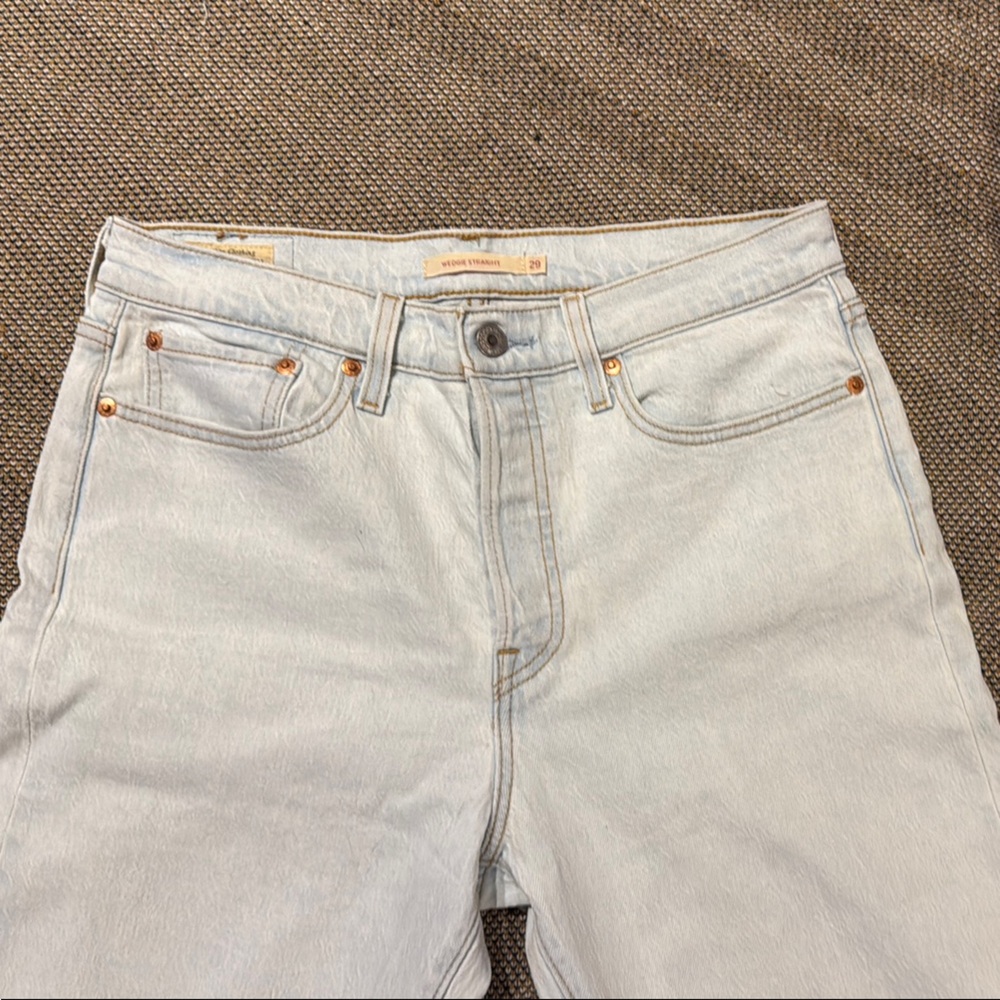 Levi’s Wedgie Straight Denim Jeans